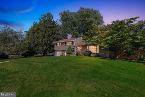 5 Patrick Ln, YARDLEY, PA, 19067-4813 | Card Image