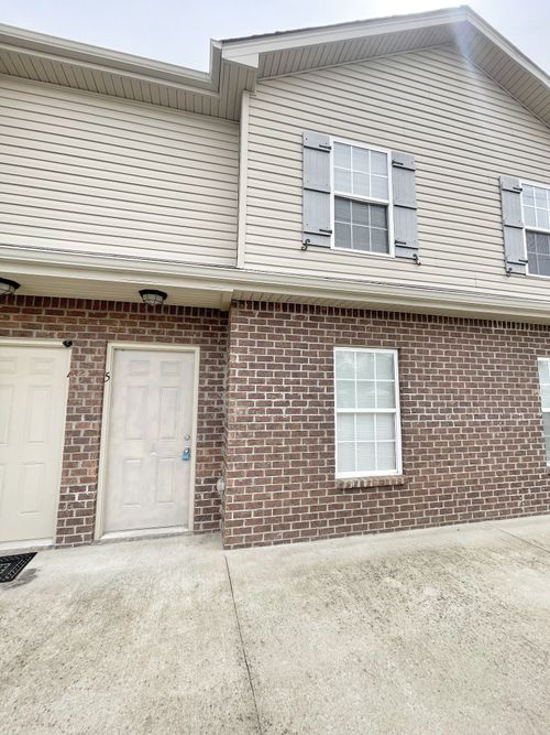 3-382 Mcgee Ct, Clarksville, TN, 37040-1505 | Card Image