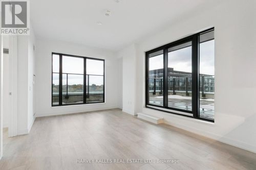 706-801 The Queensway, Toronto (Stonegate-Queensway), ON, M8Z6A8 | Card Image