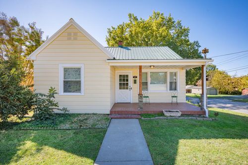 527 Skyline Ave, Danville, VA, 24540-1923 | Card Image