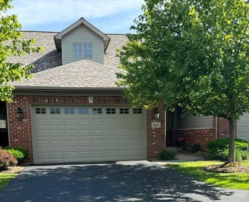 824 Boxwood Dr, Munster, IN, 46321-2869 | Card Image