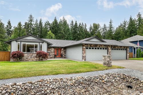 11230 69th St Ne, Lake Stevens, WA, 98258-2049 | Card Image