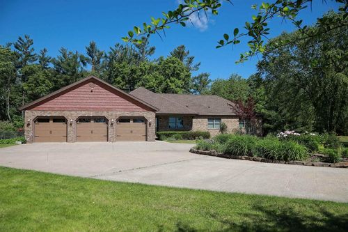 1424 Oxbow Road, Stevens Point, WI, 54482 | Card Image