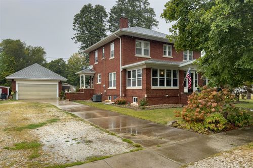 320 Ne 2nd St, Hopedale, IL, 61747-9227 | Card Image