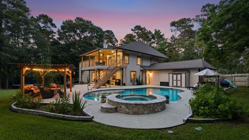 39 Creek Forest Ln, Conroe, TX, 77384-3111 | Card Image