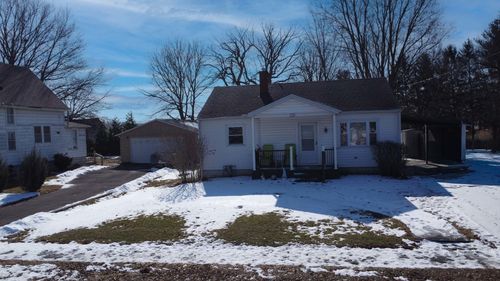 122 W Harrison St, Cissna Park, IL, 60924-6149 | Card Image