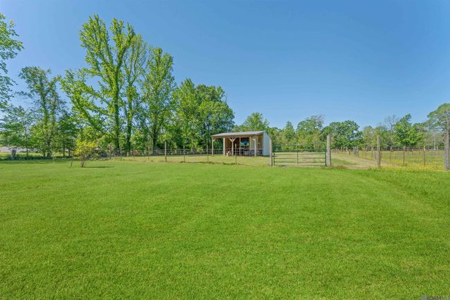 2015 Old Baker Rd, House other with 2 bedrooms, 1 bathrooms and null parking in Zachary LA | Image 11