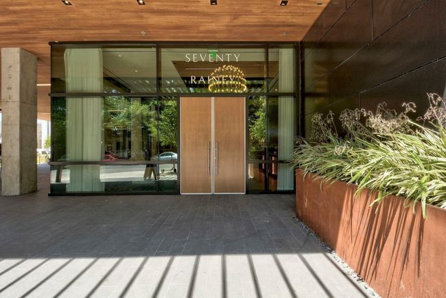 View of property entrance | Image 31