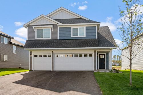 724 Spruce St N, Cambridge, MN, 55008-2907 | Card Image