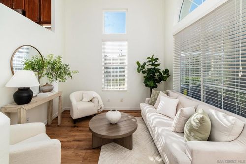 172-3710 Mykonos Ln, San Diego, CA, 92130-5559 | Card Image