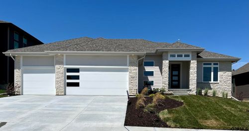 7402 N 168th Ave, Bennington, NE, 68007-2500 | Card Image