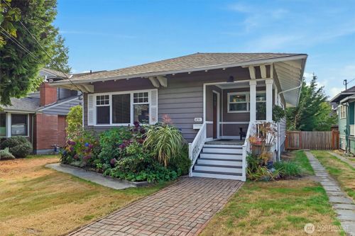 833 Nw 64th St, Seattle, WA, 98107-2217 | Card Image