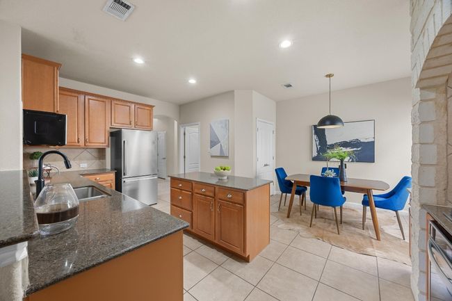 Kitchen and spacious breakfast area | Image 8