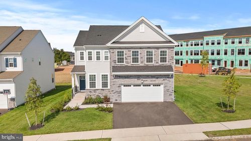 4 William Boyer Dr, Titusville, NJ, 08560-2403 | Card Image