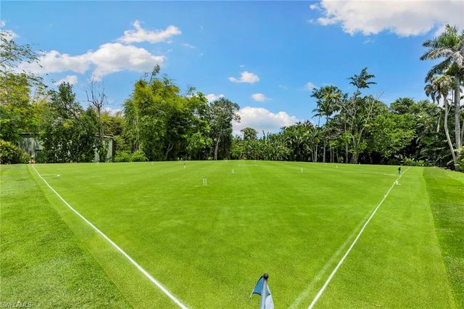 B105 - 105 Wilderness Dr, Condo with 3 bedrooms, 2 bathrooms and 2 parking in NAPLES FL | Image 28