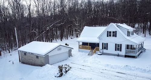 2678 Oneida Valley Rd, Petrolia, PA, 16050-1904 | Card Image