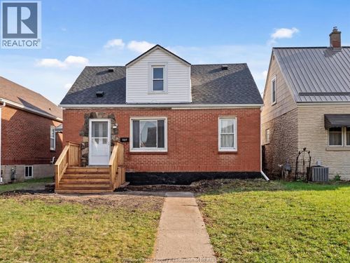 1527 Benjamin Ave, Windsor, ON, N8X4N3 | Card Image