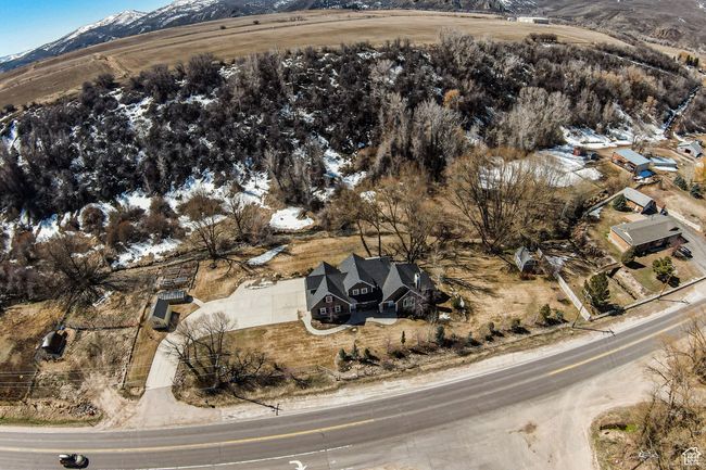 Drone / aerial view with a mountain view | Image 39