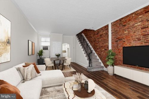 2932 E Thompson St, PHILADELPHIA, PA, 19134-4834 | Card Image