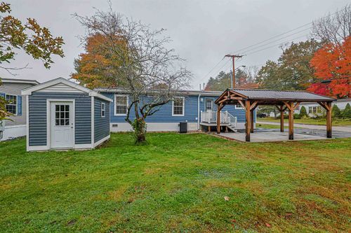 202 Robin Hood Dr, Exeter, NH, 03833-4165 | Card Image