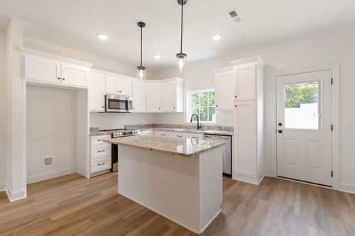 408 Hatcher Ln, Columbia, TN, 38401-4058 | Card Image