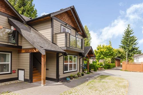 201-518 Shaw Rd, Gibsons, BC, V0N1V8 | Card Image