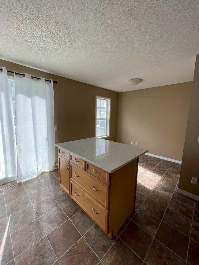 3026 New Brighton Gardens Se, Home with 2 bedrooms, 2 bathrooms and 2 parking in Calgary AB | Image 6