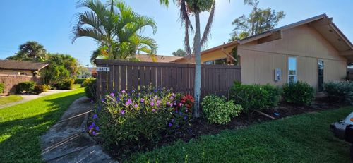 6321 Royal Woods Dr, FORT MYERS, FL, 33908-6140 | Card Image