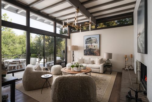 1103 Camino Viejo, MONTECITO, CA, 93108-1923 | Card Image