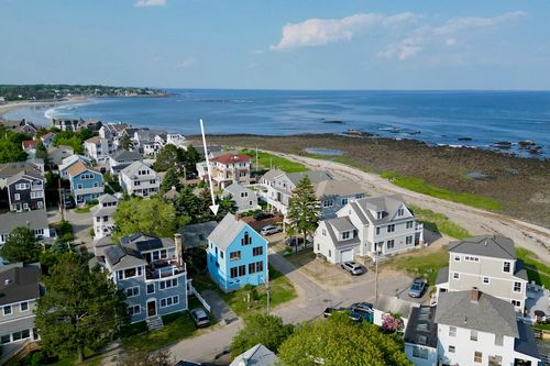1 Beach Plum Way, Hampton, NH, 03842-1607 | Card Image