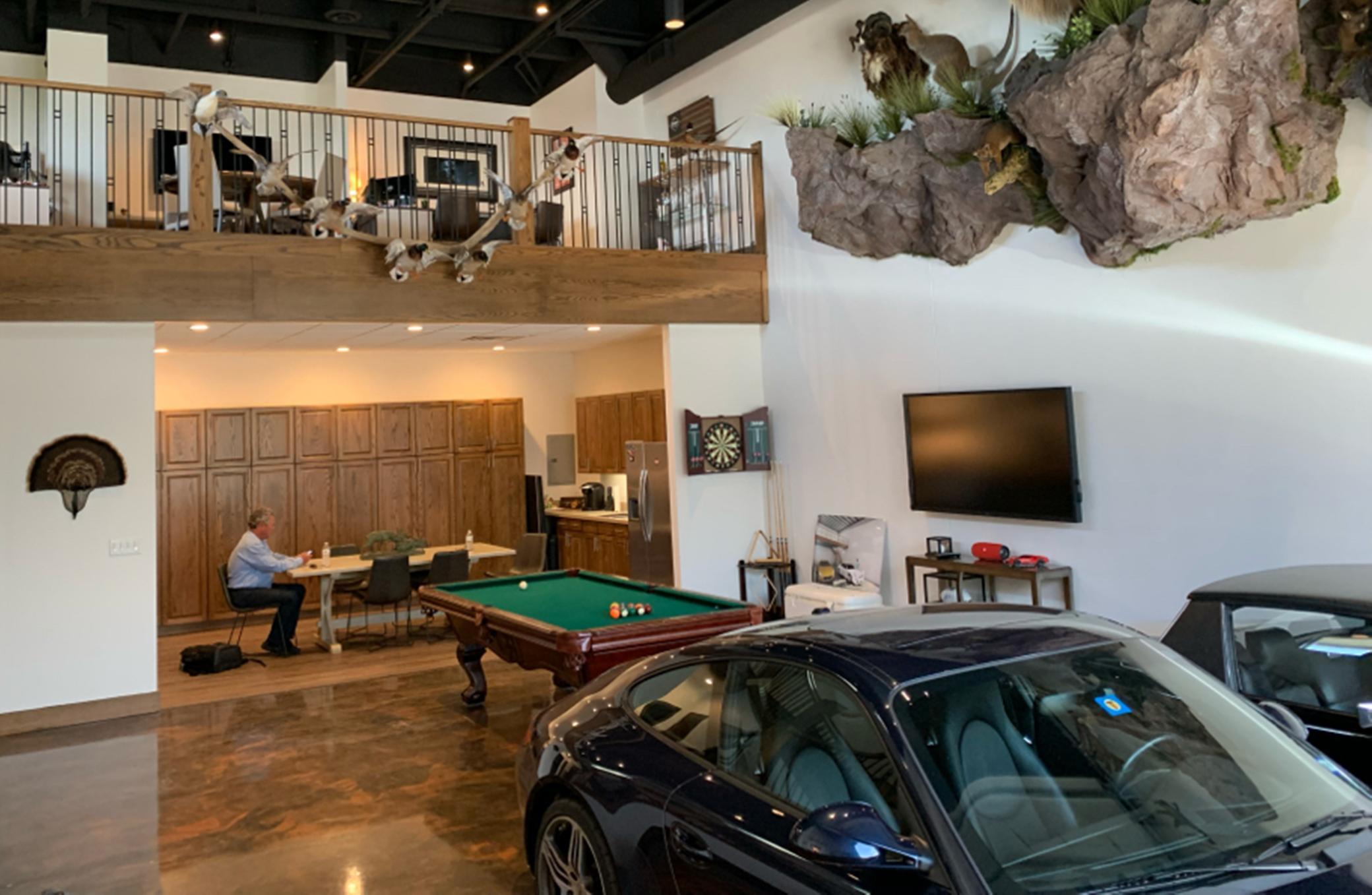 Commercial Sale in Delano 3