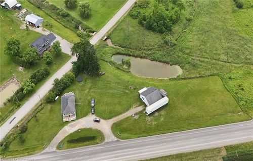1008 #27 Regional Road, Wellandport, ON, L0R2J0 | Card Image