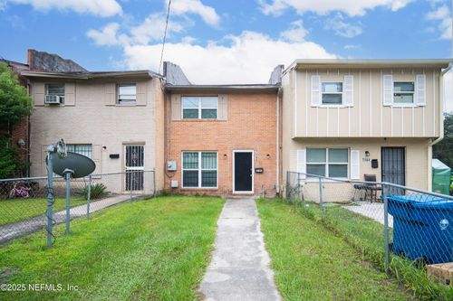 7142 Ken Knight Dr E, JACKSONVILLE, FL, 32209-1210 | Card Image
