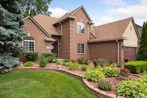5061 Whitby Dr, Sterling Heights, MI, 48314-3081 | Card Image