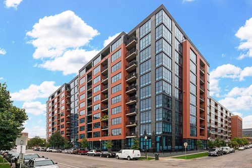 unit-533-215 10th Ave S, Minneapolis, MN, 55415-1788 | Card Image