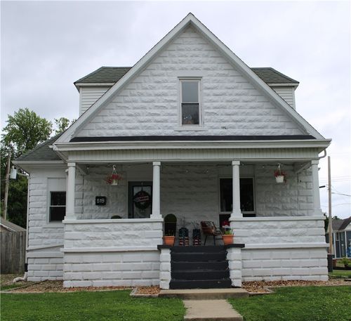 519 N Walnut St, Shelbyville, IL, 62565-1514 | Card Image
