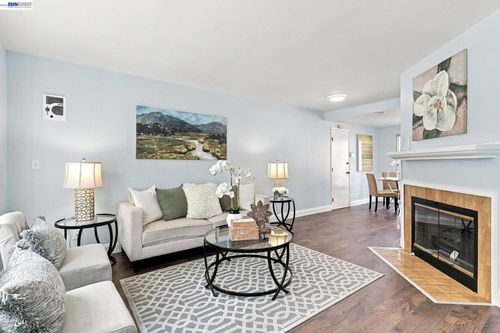 1085 Rymar Way, San Jose, CA, 95133-2758 | Card Image