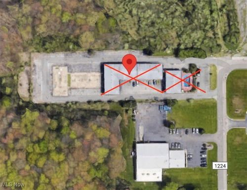 1600 Motor Inn Dr, Girard, OH, 44420-2422 | Card Image