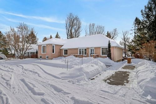 196 Rue Argyle, Shawville, QC, J0X2Y0 | Card Image