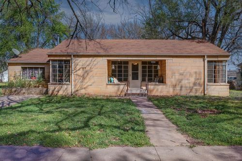 1010 Menor St, Winfield, KS, 67156-3540 | Card Image