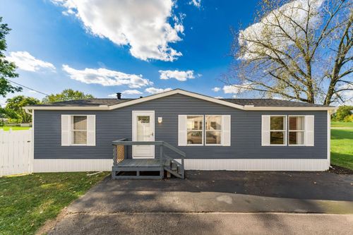 2185 Maureen Blvd S, Obetz, OH, 43207-4556 | Card Image