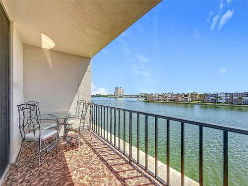 apt-307-7625 Sun Island Dr S, South Pasadena, FL, 33707-4427 | Card Image