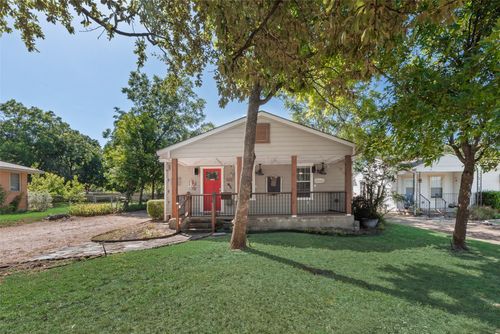 523 Houston St, Cedar Hill, TX, 75104-2641 | Card Image