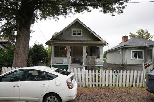 3865 Sandell St, Burnaby, BC, V5H1J9 | Card Image