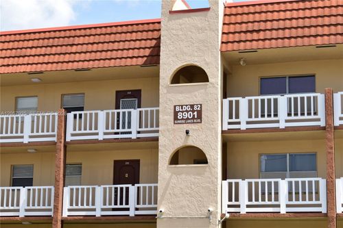 211-8901 Sunrise Lakes Blvd, Sunrise, FL, 33322-6068 | Card Image