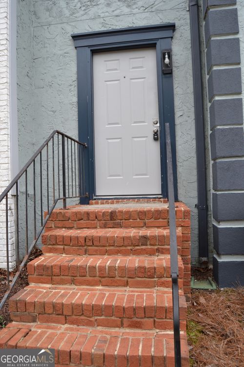 1650 Cedar Bluff Way, Marietta, GA, 30062-3236 | Card Image