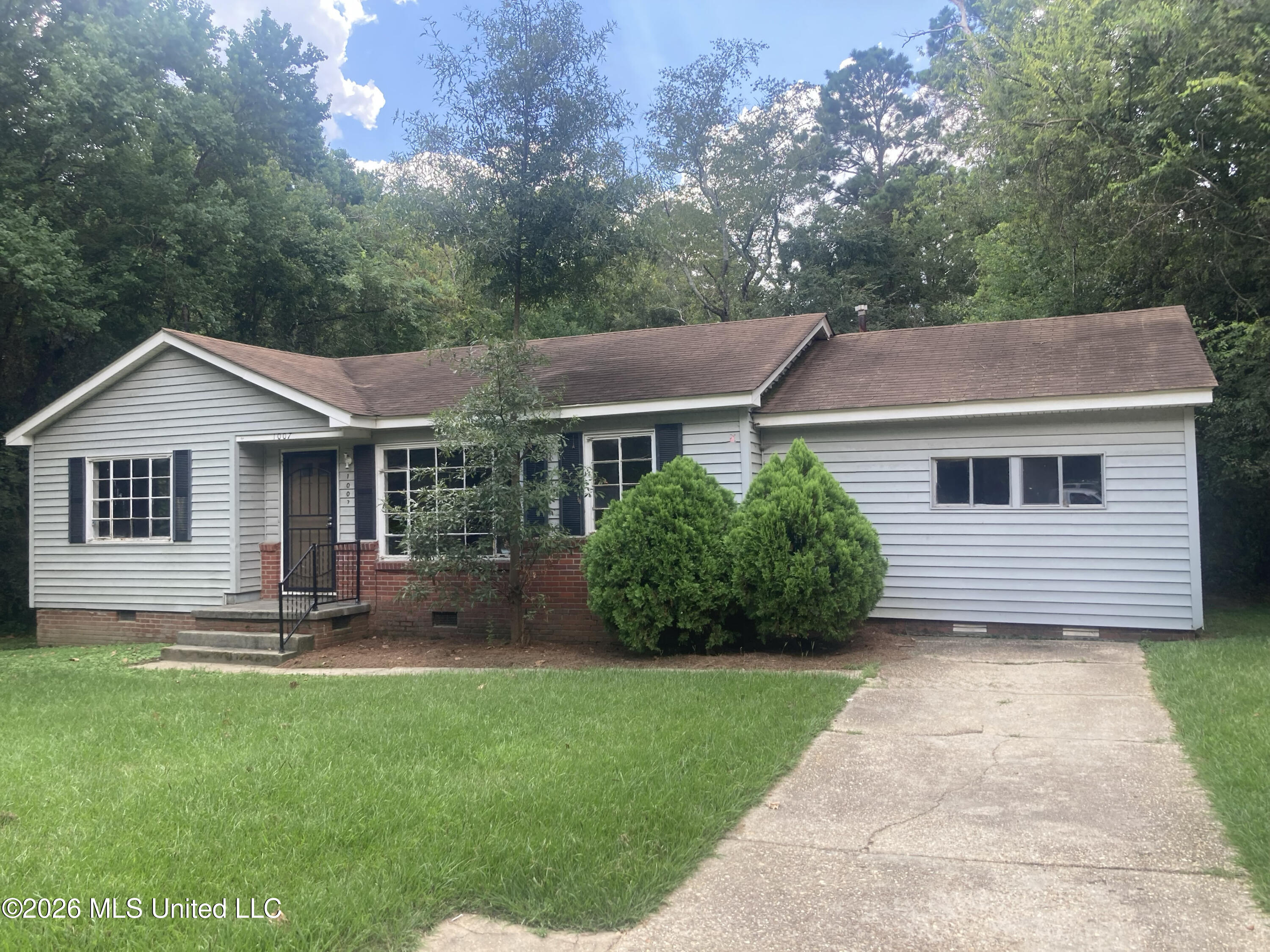 1007 Winn St, For Sale in Jackson - eXp Realty