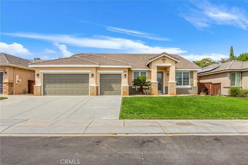 1434 Desert Star Dr, Beaumont, CA, 92223-2075 | Card Image
