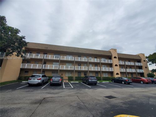 102-9360 Sunrise Lakes Blvd, Sunrise, FL, 33322-2172 | Card Image