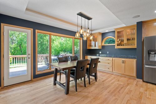 9610 28th Ave N, Plymouth, MN, 55441-3210 | Card Image